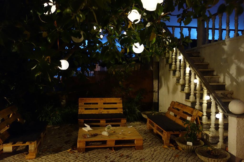 Moka Surfhouse Hostel Ericeira Exterior photo